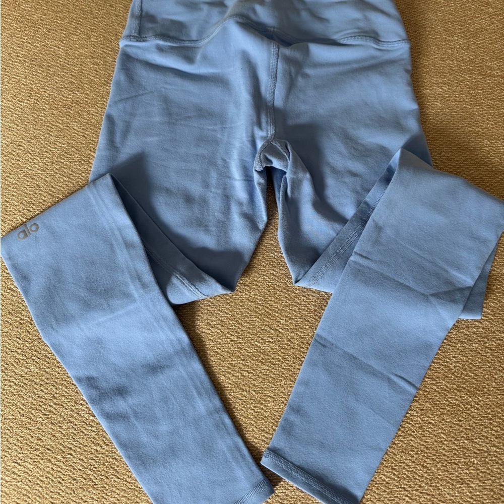 ALO Yoga Sky Blue Leggings - Picture 2 of 4